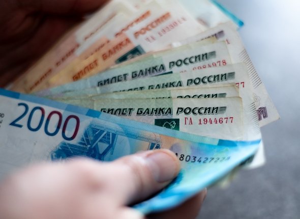 Сурдопереводчика из Уссурийска будут судить за обман глухих студентов на 830 тысяч рублей