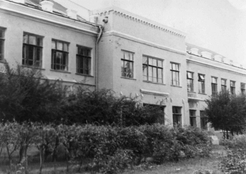 11-я школа по ул. Пушкина в 1965 году.