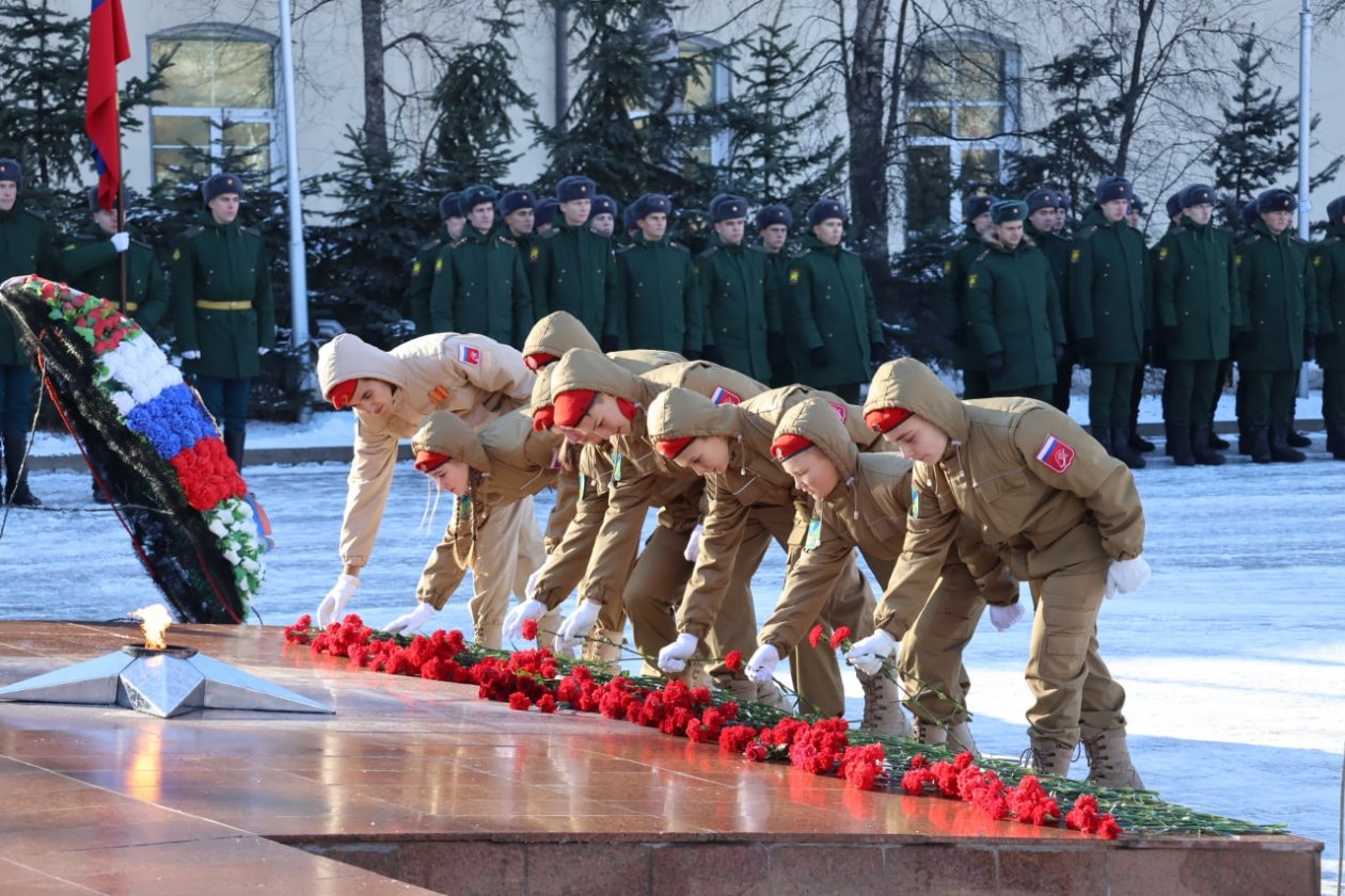 Защитники Отечества